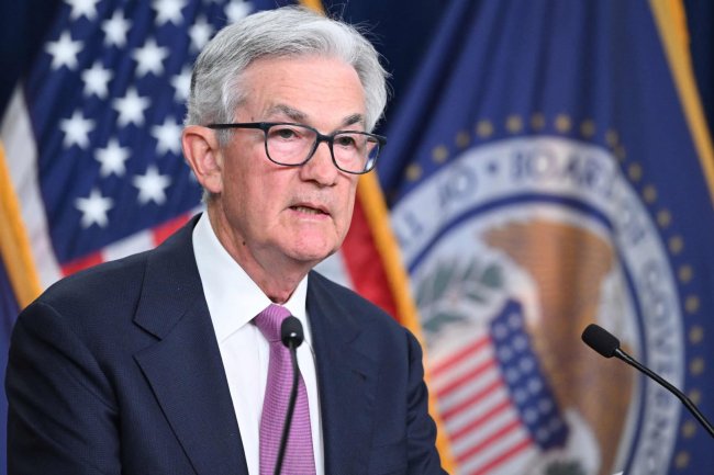 Fed sees more rate hikes ahead, but at a slower pace, meeting minutes show