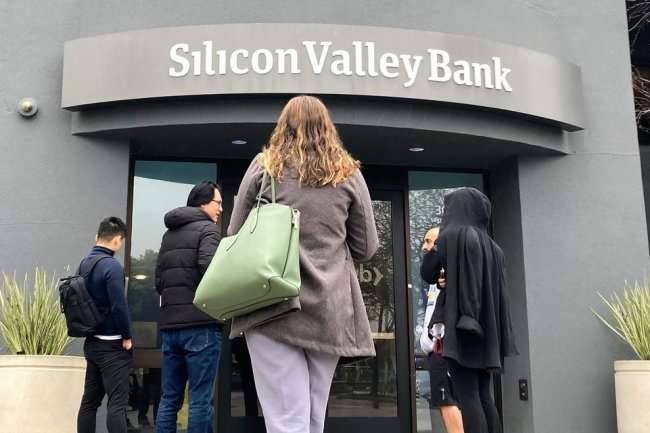 Silicon Valley Bank Gets Back to Lending, Albeit at Slower Pace