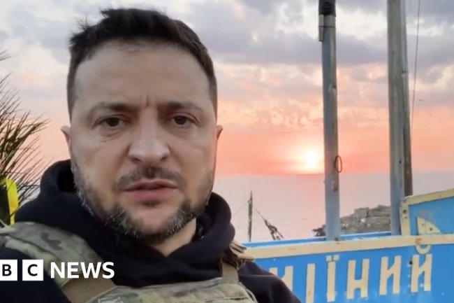 [World] Zelensky visits Snake Island on Ukraine War's 500th day