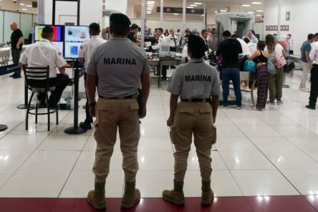 Mexican military to take control of airports as part of president's efforts to tackle corruption
