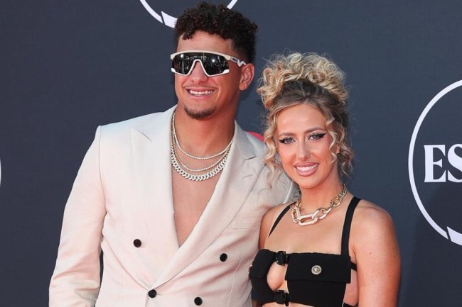 Patrick Mahomes, Wife Brittany Talk Family Plans on ESPYs Red Carpet