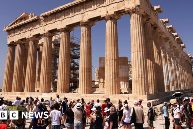 [World] Europe heatwave: Extreme heat leads to Greece Acropolis closure