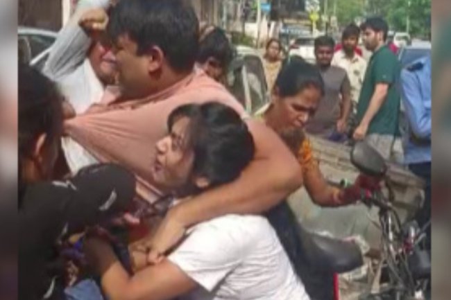On camera, Delhi pilot, husband thrashed by mob for beating up 10-year-old help