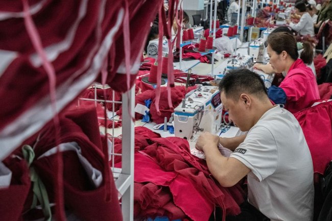 China-Founded Rivals Shein and Temu Ramp Up War for American Shoppers