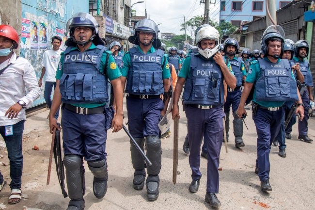 Clashes in Bangladesh between police and opposition supporters