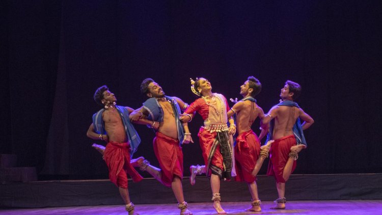 Sharmila Biswas’ ‘Sutra’ unravels the history of Odissi