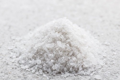 Gov't to Release 400 Tons of Sea Salt Reserves to Counter Price Spikes