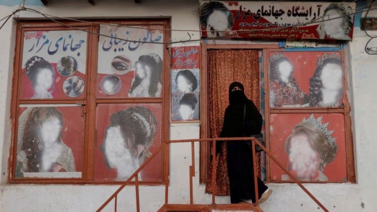 Taliban orders beauty salons in Afghanistan to close in 1 month