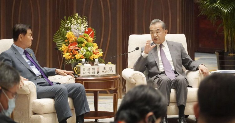 中国・王毅氏、台湾有事は日本有事論「不条理で危険」