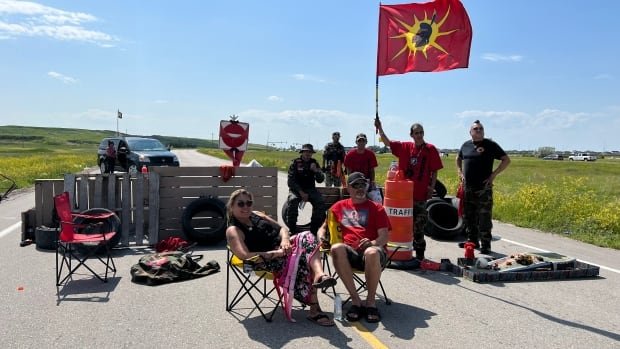 Winnipeg's Brady Road landfill closed until further notice due to protest, city says