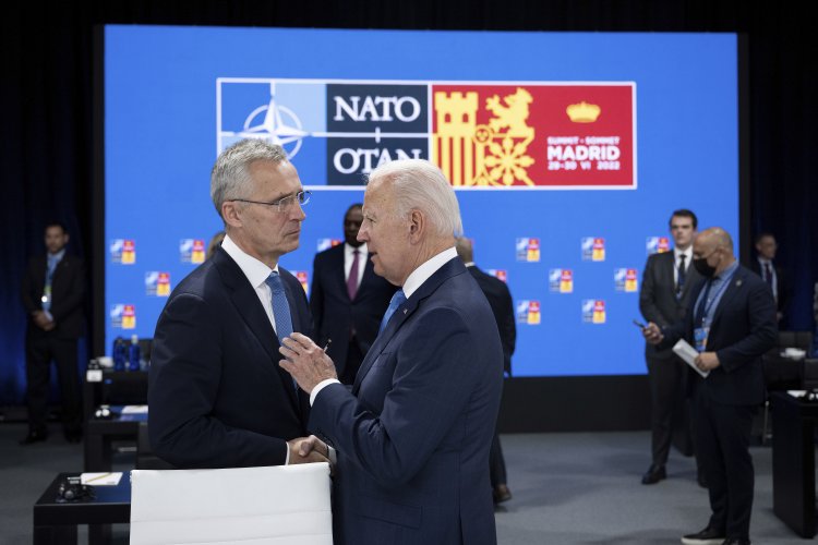 Biden to walk diplomatic tightrope at NATO summit