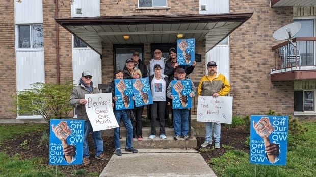 Multi-building 'renoviction' brings big-city scourge to small-town Ontario, tenants say