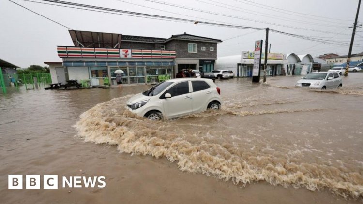 [World] S Korea floods leave at least 20 dead as thousands forced to evacuate