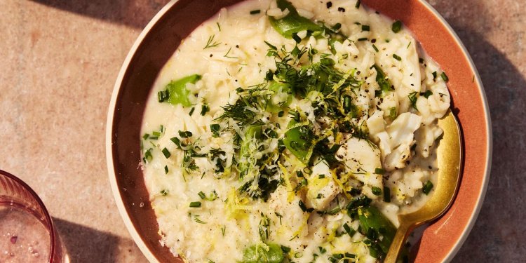 This Shortcut Crab Risotto Is a Summer Recipe Worthy of Sophia Loren