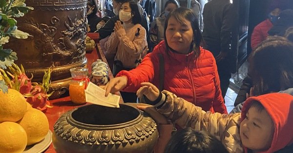 Bộ Tài chính công bố kết quả kiểm tra tiền công đức, chùa Ba Vàng và hơn 50 chùa không báo cáo