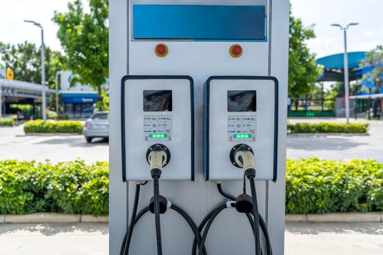 State passes new law that will require electric car owners to pay $200 every year: ‘That’s embarrassing … for all of us’