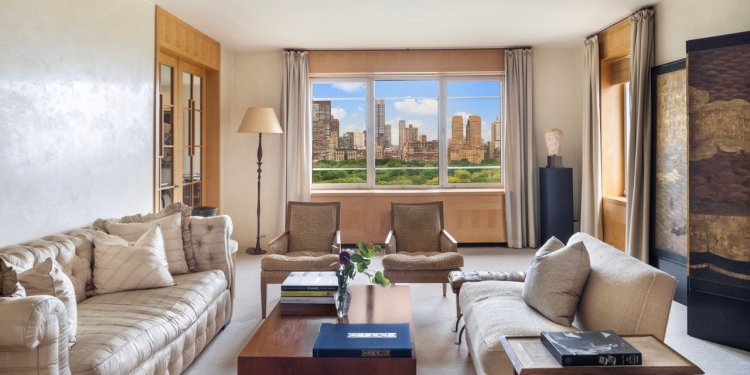 Manhattan Home of Couple Who Built Kleinfeld Bridal Empire Lists for $6.95 Million