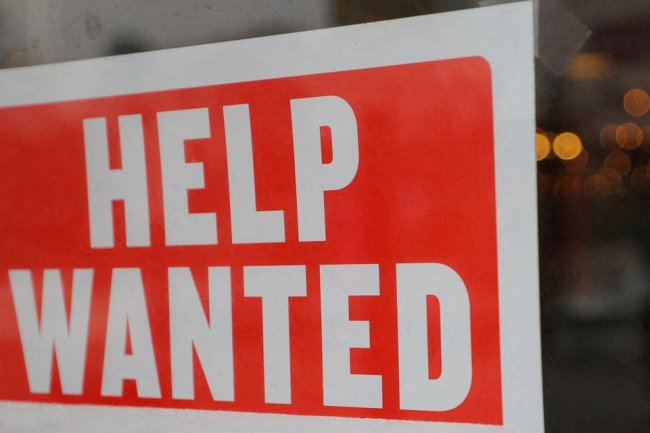 Small Firms Still Trying to Hire