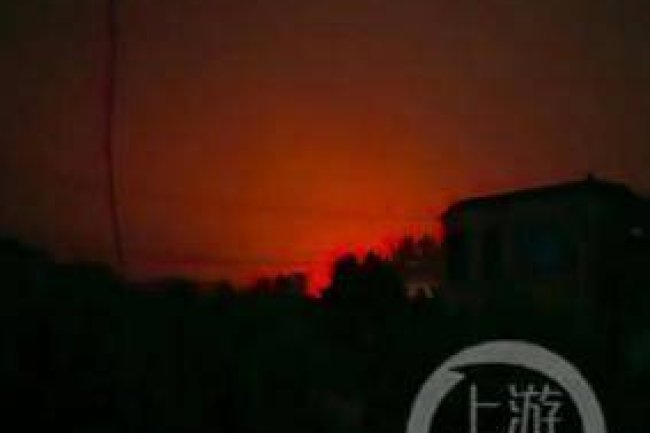 山东平原地震前后多地天空现诡异红光，济南地震监测中心回应