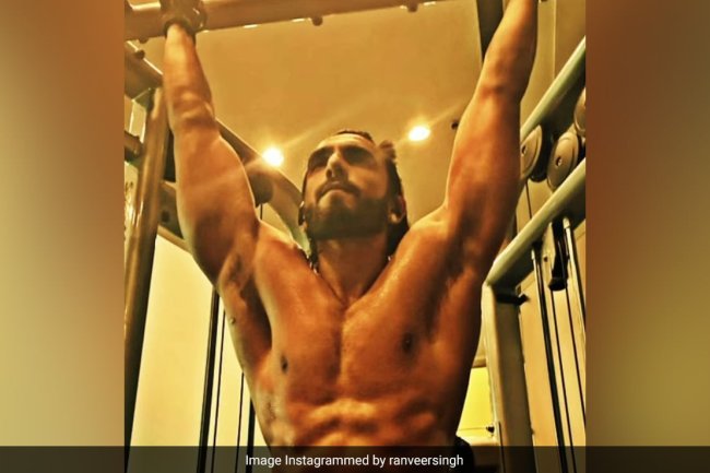 Ab-Tastic Ranveer Singh Is In His "Rocky Era" And We Are Here For It