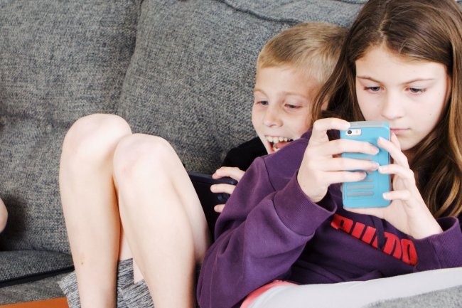 5 Tips To Keep Your Child Safe On Social Media