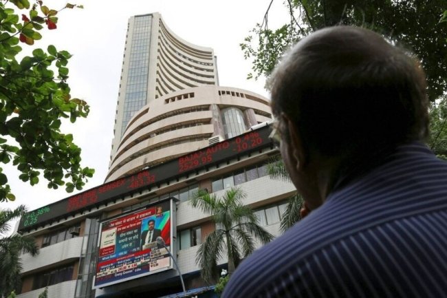 Sensex, Nifty end higher after strong rebound; RBI rate decision in focus