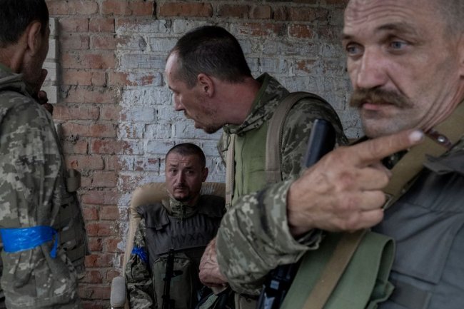 Ukraine Uses Small-Unit Tactics to Retake Captured Territory From Russia