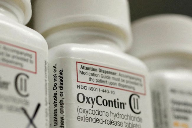 Supreme Court Blocks Purdue Pharma’s $6 Billion Sackler Opioid Settlement
