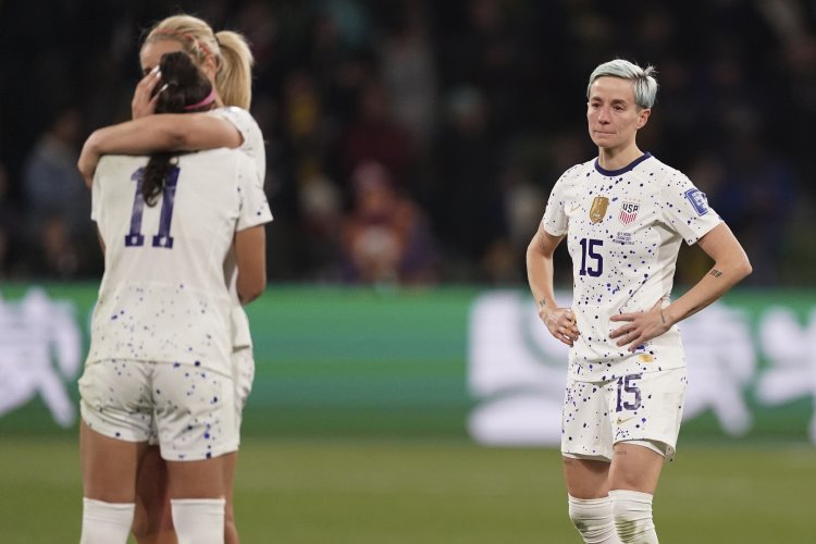 Trump taunts defeated U.S. women's national team