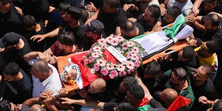 Killing of Palestinian Highlights Divide in Israel
