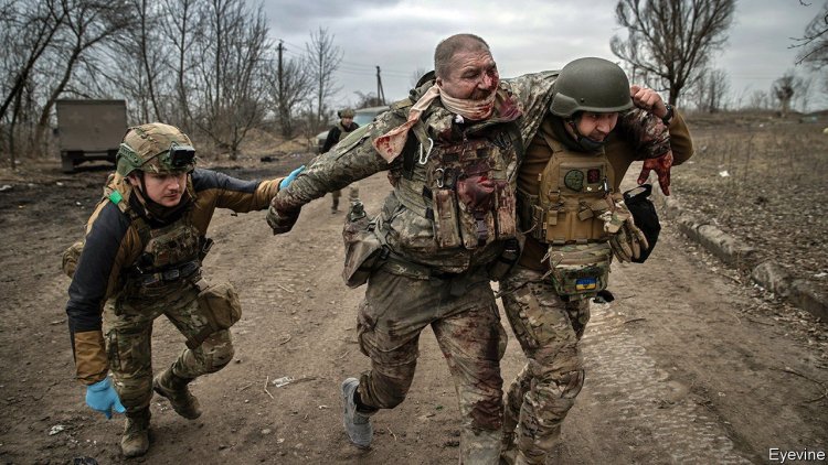 What Ukraine’s bloody battlefield is teaching medics