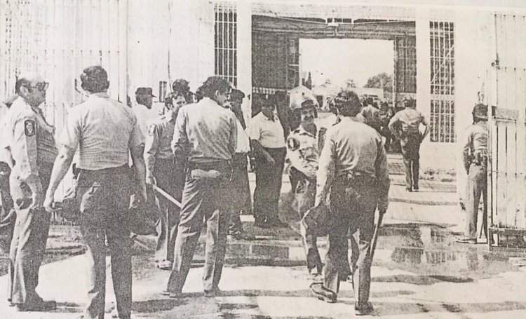 'It was just pandemonium.' Violence quickly erupts during 1978 prison riot