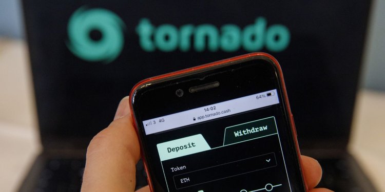 U.S. Charges Two Alleged Founders of Crypto Platform Tornado Cash With Money Laundering