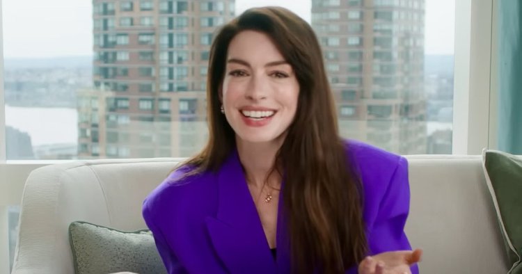 Anne Hathaway Doesn't Regret Her ‘Terrible’ Outfits: ‘It’s All Fun’