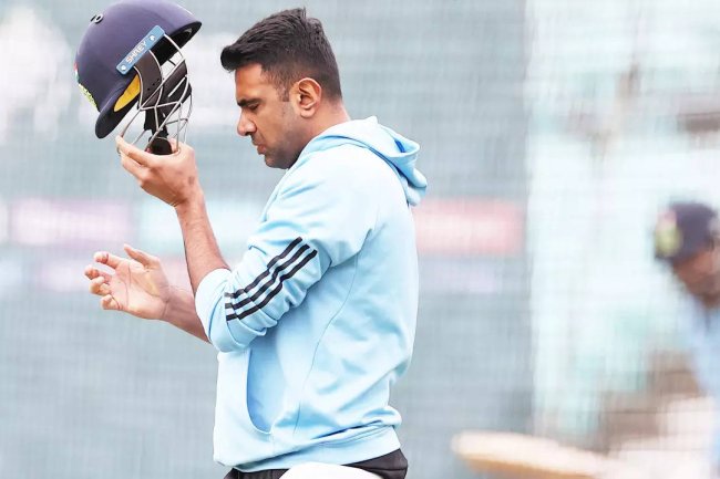 Watch: R Ashwin's late-night batting practice after India's win