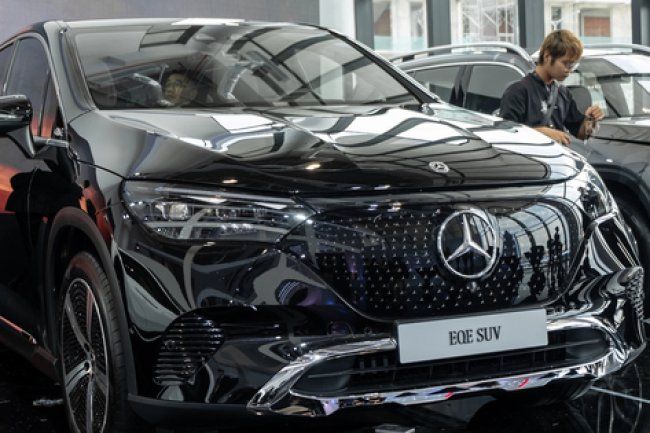 Mercedes-Benz EQE SUV ra mắt: Giá gần 4 tỉ, có thể chạy Hà Nội - Quảng Bình khi sạc đầy