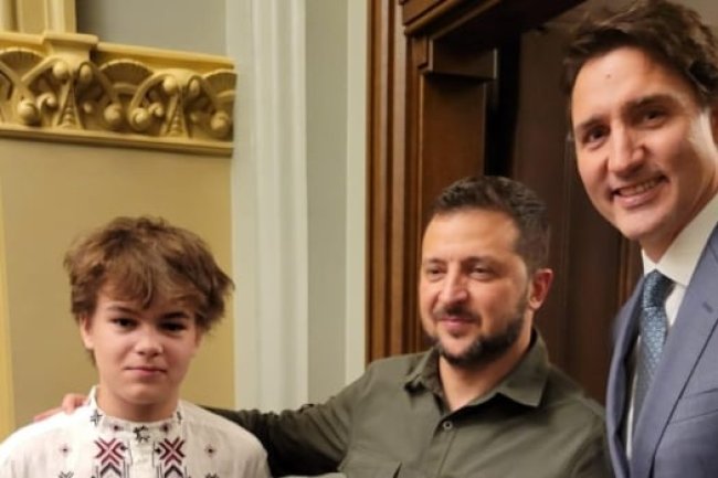 Far from home, young Ukrainian hockey players meet with Zelenskyy in Ottawa