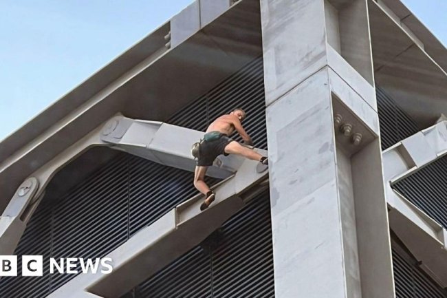 [Sport] Free-climber arrested after scaling the Cheesegrater