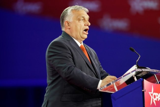 Hungary’s Orbán threatens to pull support for Ukraine