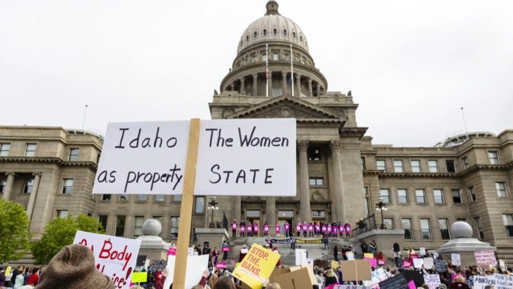 Women in Idaho, Tennessee, Oklahoma sue over abortion bans after being denied care