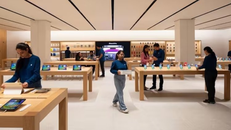 Apple store employees are said to be earning Rs 2,490 per hour, lower than previous year