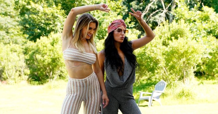 Summer House's Lindsay Hubbard and Danielle Olivera Reunite on Girls' Trip