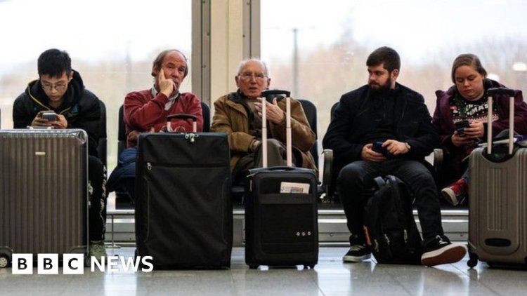 [Business] Gatwick cancels flights due to sickness and Covid