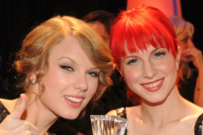 Hayley Williams Reveals How She and Taylor Swift Became Friends 