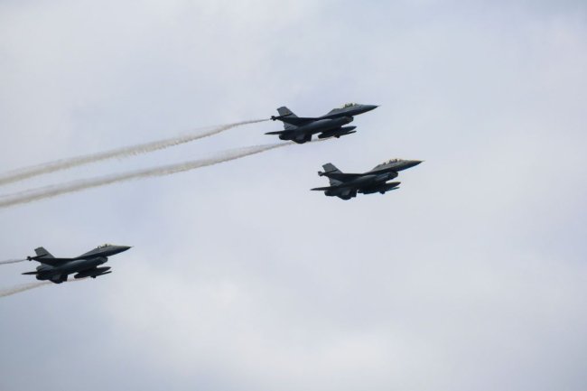 Umerov, Belgian defense minister discuss F-16s