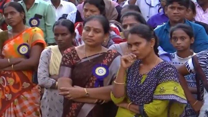 Tamil Nadu teachers stage protest for equal compensation
