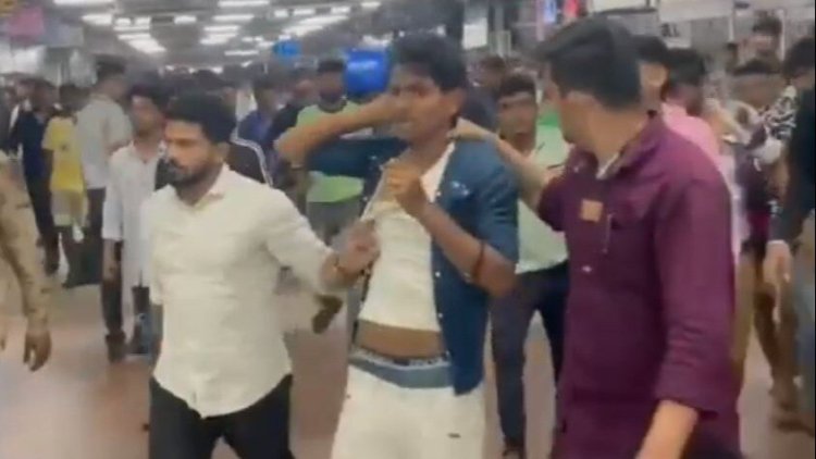 Video: Raj Thackeray's party workers thrash Bihar, UP hawkers in Mumbai