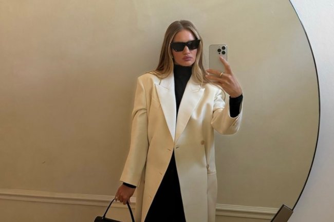 Rosie Huntington-Whiteley Is Winter-Ready in a $5,250 Ivory Coat