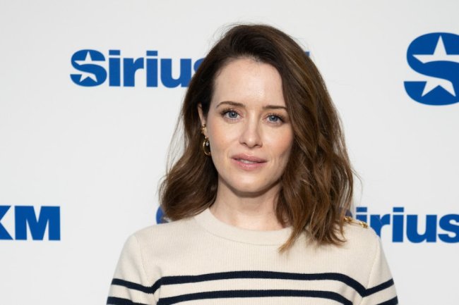 The Crown’s Claire Foy Refuses to Sign an Autograph With a Blue Pen