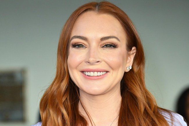 Lindsay Lohan Shows Off Her 5-Month Postpartum Body in Workout Selfie